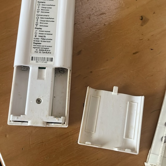 "iClicker 2" Student Remote Classroom Response Control; Tested‎ Working with/Box - Picture 2 of 2